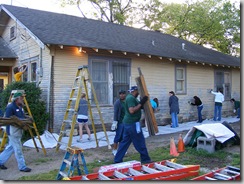 Homeowner left n volunteers[1]